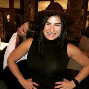 Meet your Posher, Shannon